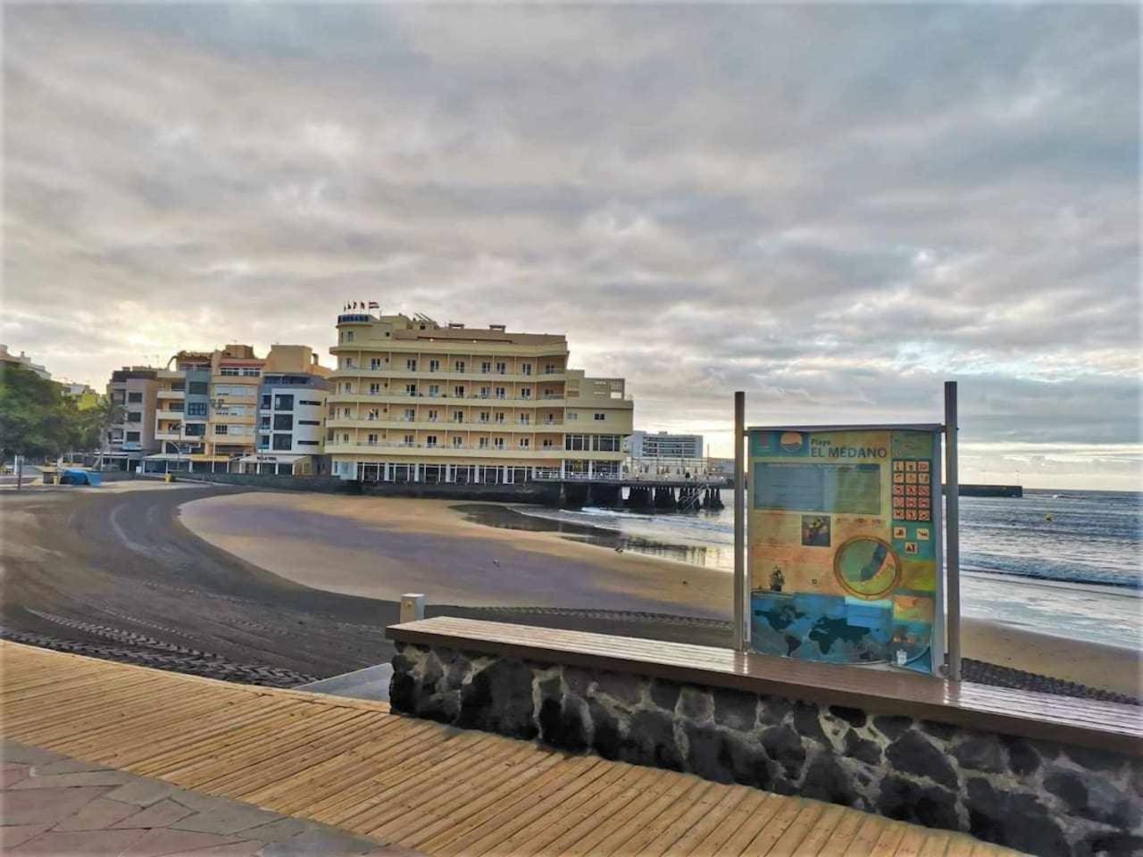 Apartamento Rentenerife Sand & Sea El Medano Exterior photo